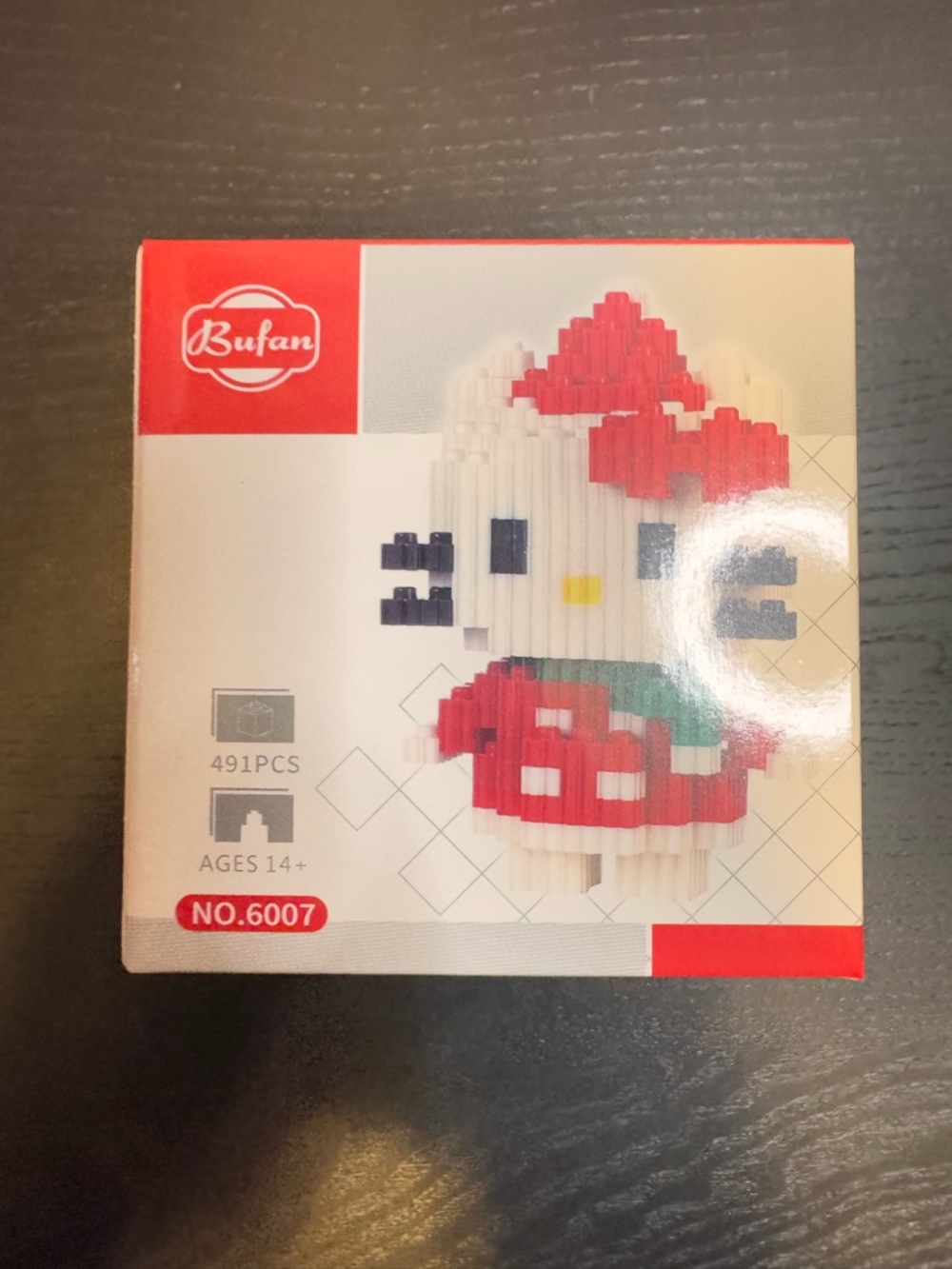 Hello kitty bricks Building blocks Toy winter clothes 491 pieces